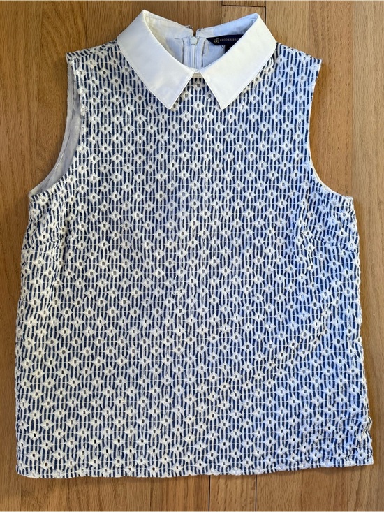 Brooks Brothers Tops - Brooks Brothers Size 6 Preppy Collared Embroidered Eyelet Cotton Tank Top